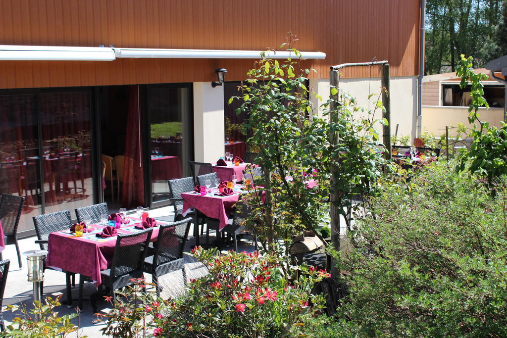 Le Champ Des Lys Hotel Amancey Exterior photo